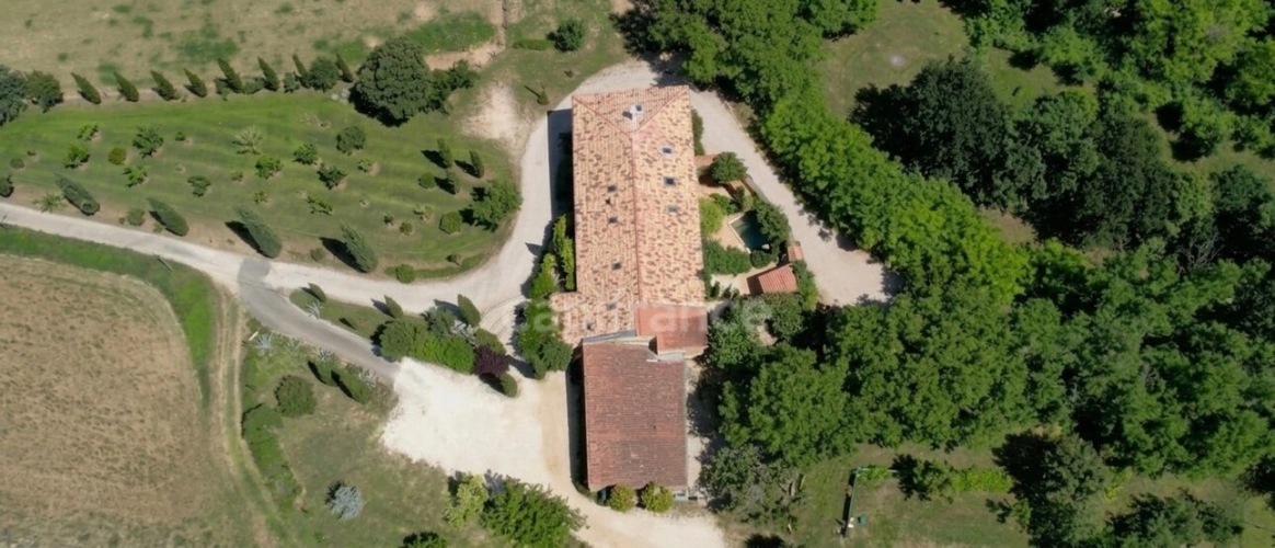 Photos 2 - Équestre - Entre Uzès et La Roque-sur-Cèze, Éden Provençal : Mas du XVIIIe & Son Domaine Privé sur 3,3 hectares