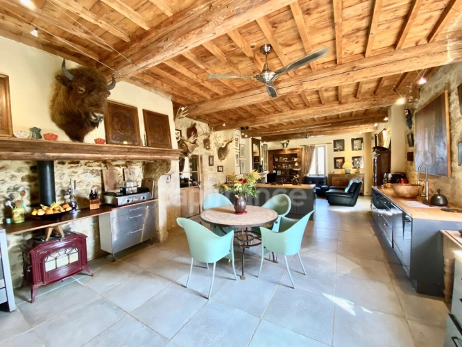 Photos 8 - Équestre - Entre Uzès et La Roque-sur-Cèze, Éden Provençal : Mas du XVIIIe & Son Domaine Privé sur 3,3 hectares