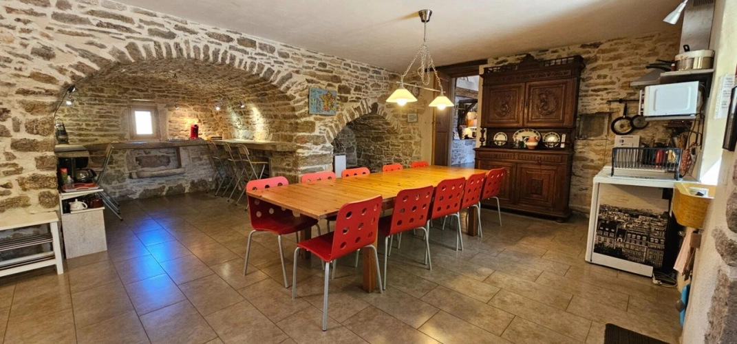 Photos 4 - Prestige - Propriété avec 2 maisons , dépendances sur GR65