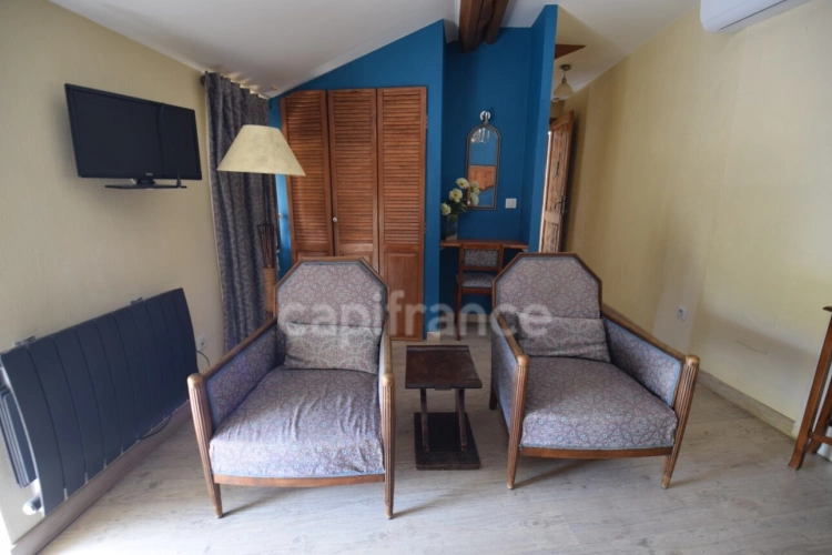 Photos 18 - Prestige - Propriété - une maison d'habitation - 5 chambres d'hôtes - 2 appartements en location sur plus de 1 hectare à SAINTE BAZEILLE (47)
