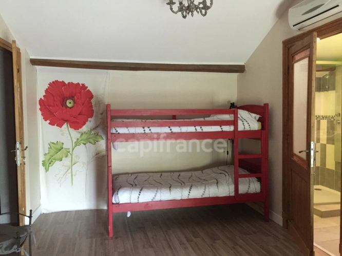 Photos 28 - Prestige - Propriété - une maison d'habitation - 5 chambres d'hôtes - 2 appartements en location sur plus de 1 hectare à SAINTE BAZEILLE (47)