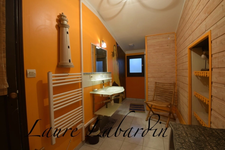 Photos 36 - Prestige - Propriété - une maison d'habitation - 5 chambres d'hôtes - 2 appartements en location sur plus de 1 hectare à SAINTE BAZEILLE (47)