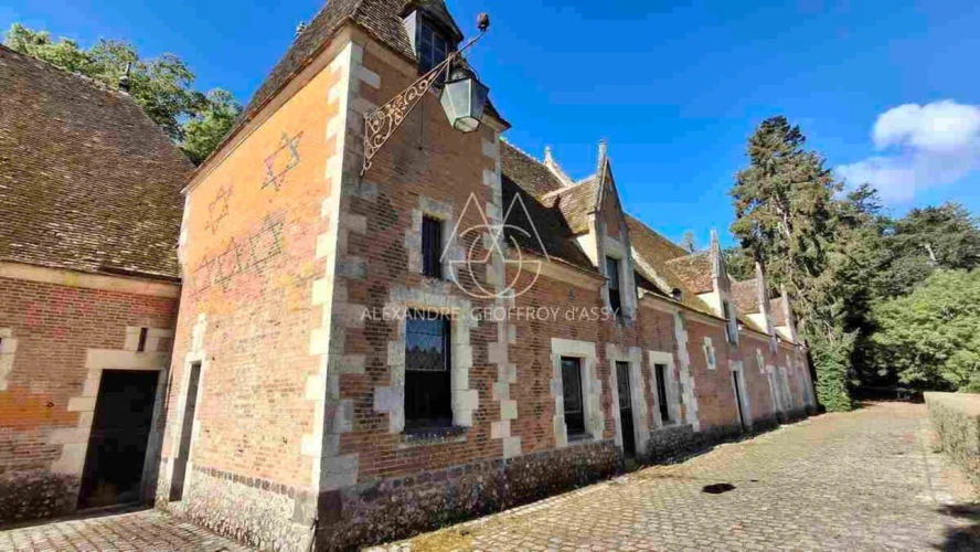 Photos 5 - Prestige - Magnifique ensemble de châteaux datant des XVe, XVIIe et XVIIIe siècles, situé à 1h20 de Paris, au cœur de la région du Perche avec un parc de 22ha