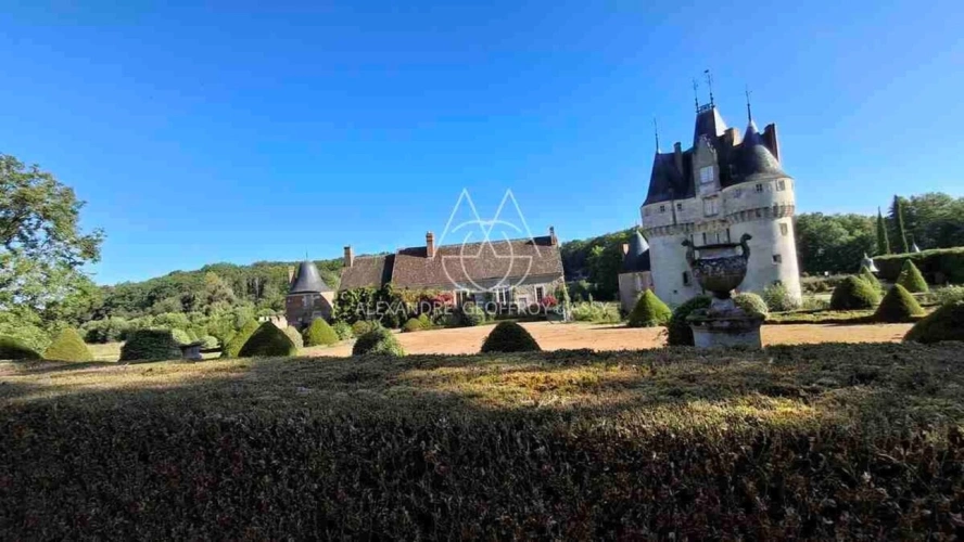 Photos 23 - Prestige - Magnifique ensemble de châteaux datant des XVe, XVIIe et XVIIIe siècles, situé à 1h20 de Paris, au cœur de la région du Perche avec un parc de 22ha