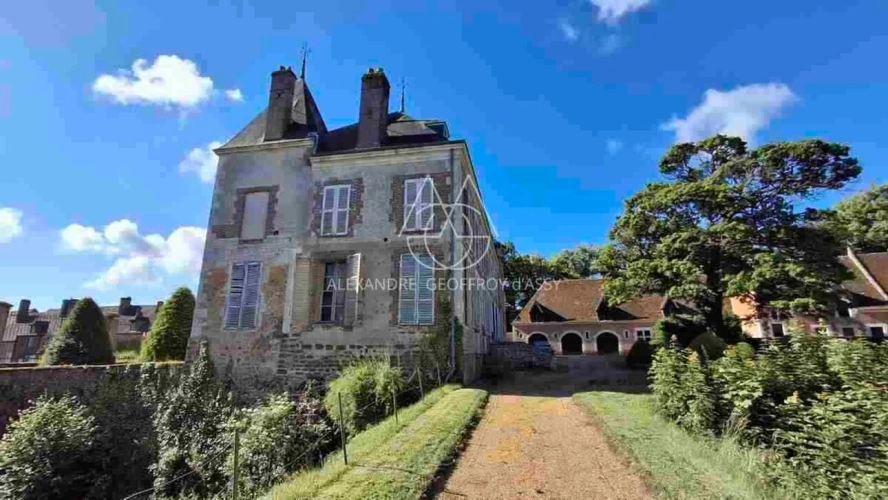Photos 25 - Prestige - Magnifique ensemble de châteaux datant des XVe, XVIIe et XVIIIe siècles, situé à 1h20 de Paris, au cœur de la région du Perche avec un parc de 22ha