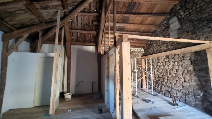 Photos 11 - Équestre - Propriété équestre sur 16 ha en montagne ardéchoise ?