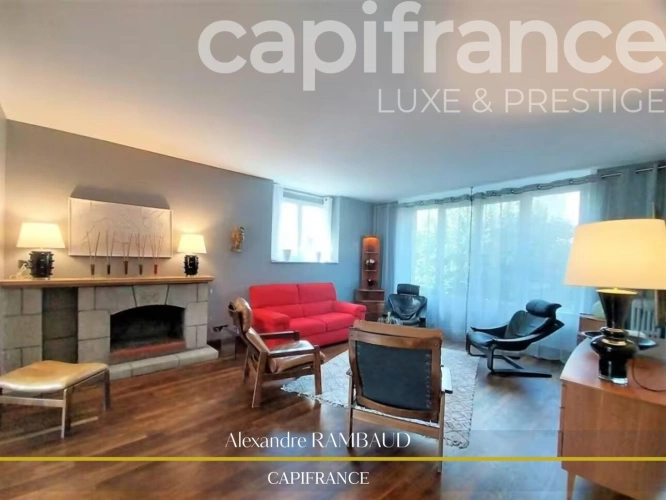 Photos 9 - Prestige - Propriété à vendre 17 pièces en plein centre de DOL DE BRETAGNE (35) - proche de Saint Malo