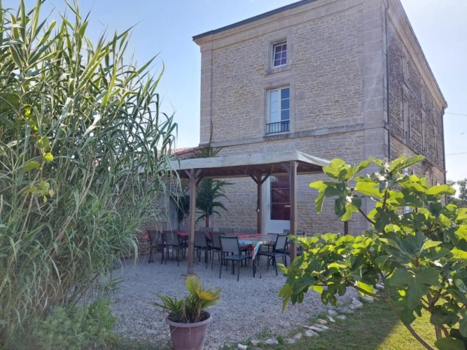 Photos 5 - Prestige - Maison de Maître rénovée, piscine chauffée et deuxième charmante maison