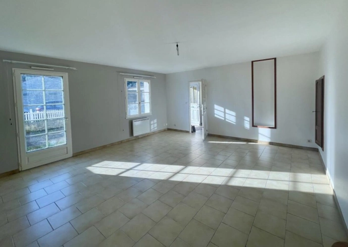 Photos 3 - Touristique - Ensemble de 2 maisons, 135 m² et 65 m², 3 km d'AULNAY et tous commerces, cadre très joli