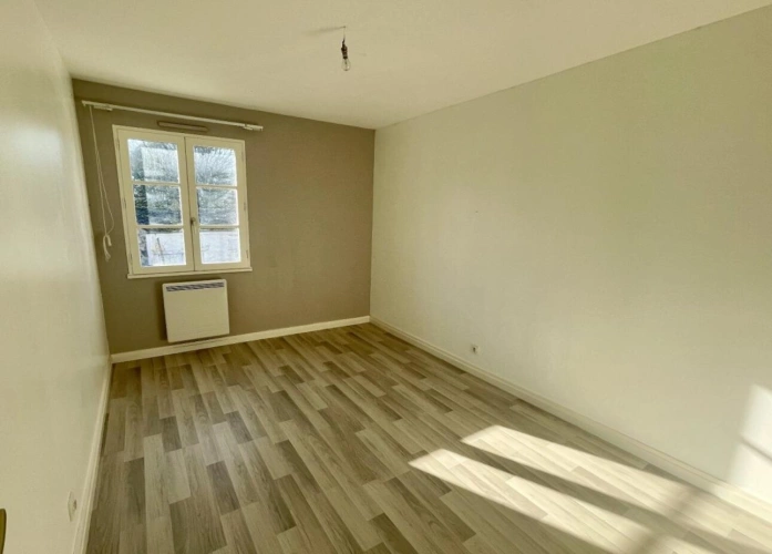 Photos 4 - Touristique - Ensemble de 2 maisons, 135 m² et 65 m², 3 km d'AULNAY et tous commerces, cadre très joli