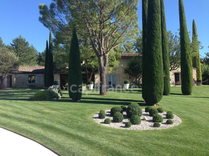 Photos 1 - Prestige - Domaine d'exception au cœur du Luberon