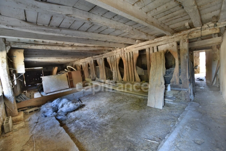 Photos 23 - Rurale - Corps de ferme surface habitable 300m2 - 6 chambres - dépendances