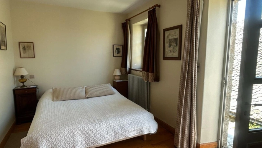 Photos 10 - Prestige - Manoir du XIVe siècle : Un balcon sur l'Aubrac et les Monts du Cantal