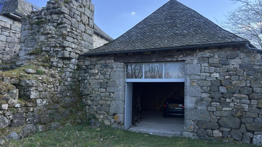 Photos 17 - Prestige - Manoir du XIVe siècle : Un balcon sur l'Aubrac et les Monts du Cantal