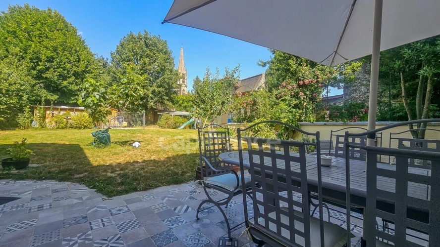 Photos 25 - Prestige - Plein centre ville d' ETAMPES (91) propriété à vendre 13 pièces, avec grand garage, 2 dépendances et terrain clos de 997 m²