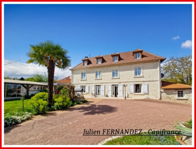 Photos 1 - Prestige - Dpt Indre et Loire (37), à vendre RICHELIEU Propriété P15 de 385,12m² -Terrain de 21142m²