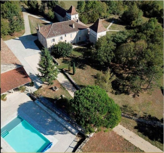 Photos 2 - Prestige - Situation privilégiée pour vos mariages avec  potentiel d'accueil, dans un cadre de vie paradisiaque