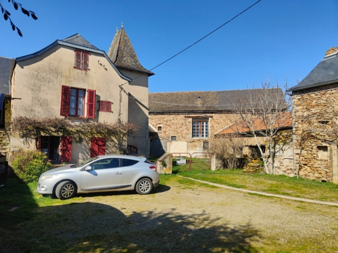 Photos 2 - Rurale - CORPS DE FERME A RENOVER SUR 2948m²