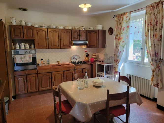 Photos 4 - Prestige - Grande maison familialle  avec dépendances et 2ha du terrain