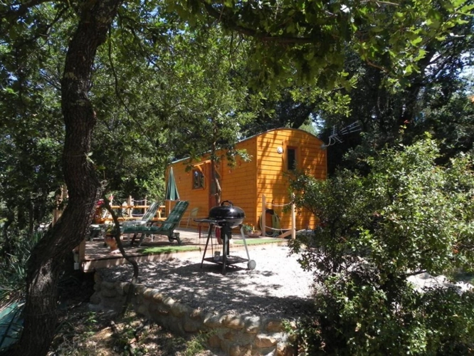 Photos 8 - Touristique - domaine  avec Gîtes, deux maisons et roulotte