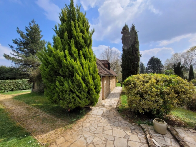 Photos 11 - Touristique - Propriete à vendre 15 pièces LA DOUZE (24)