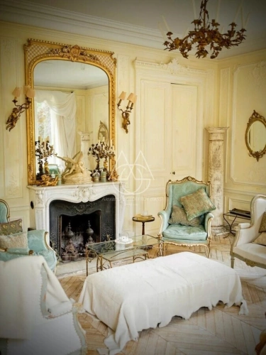Photos 20 - Prestige - Beau château du XVIIIe siècle avec dépendances, incluant une salle de réception, situé dans l'Orne
