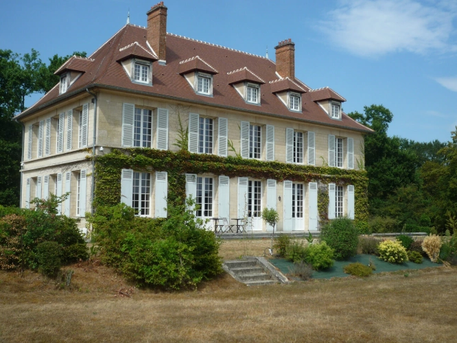 Photos 8 - Prestige - ARMENTIERES EN BRIE (77)à vendre superbe maison de maitre 18 chambres sur son parc arboré de 13500 m2