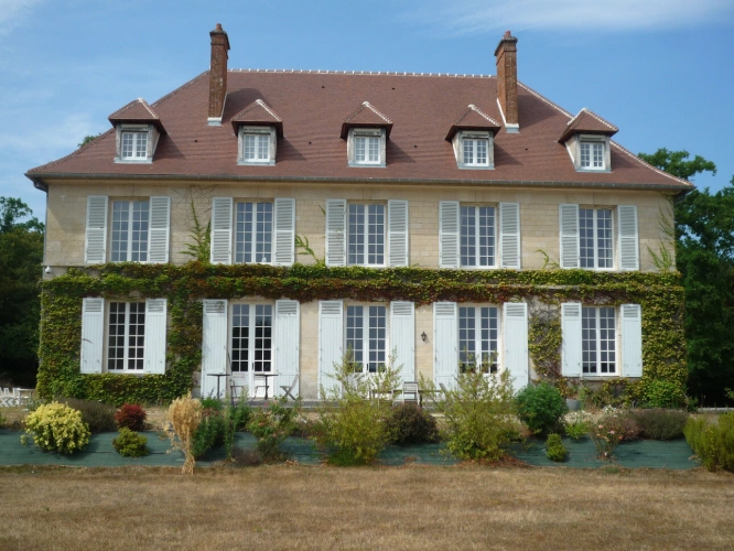 Photos 26 - Prestige - ARMENTIERES EN BRIE (77)à vendre superbe maison de maitre 18 chambres sur son parc arboré de 13500 m2