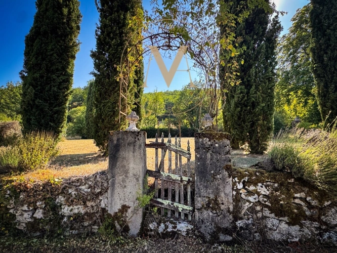 Photos 17 - Rurale - Manoir de caractère avec piscine intérieure, gîte et 11,6 hectares de nature préservée – LACAPELLE CABANAC (46)