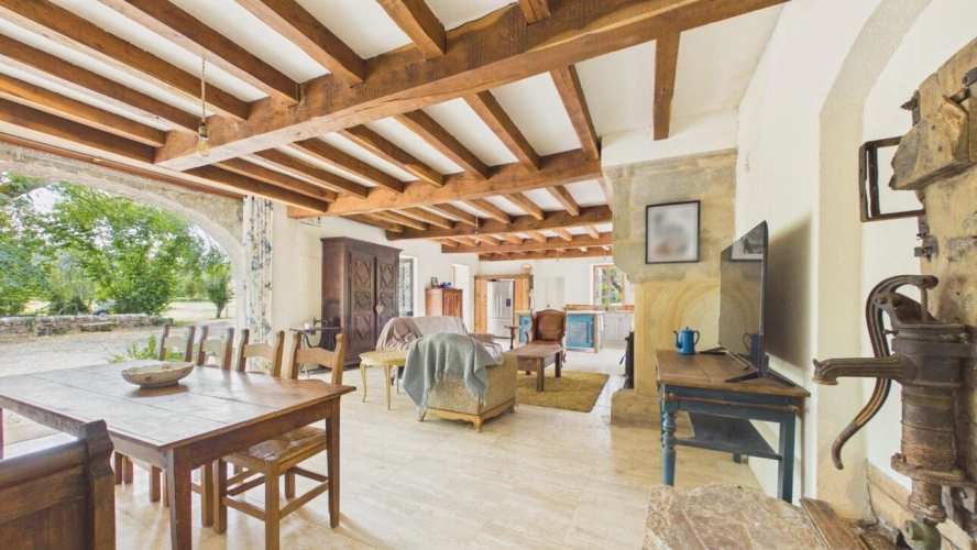 Photos 6 - Prestige - Propriété de charme avec vue dégagée et accès aux rives du Lot