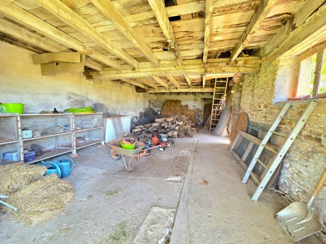 Photos 17 - Rural - Havre de paix composé par un corps de ferme en pierres sur près de 1ha