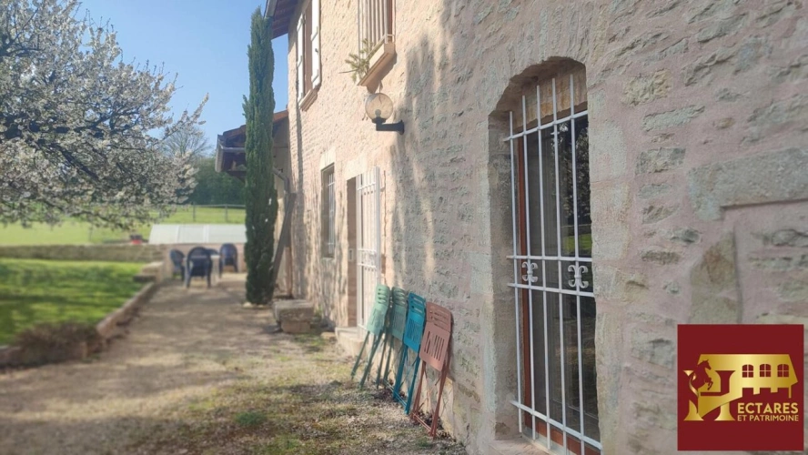 Photos 8 - Prestige - Propriété avec gîte et 3,6 ha