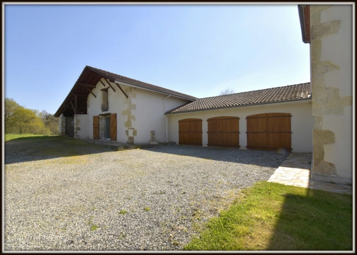 Photos 22 - Équestre - PROPRIETE 13 Ha - MAISON DE MAITRE + APPARTEMENT - CLASSE ENERGIE B