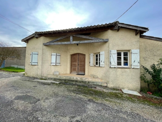 Photos 4 - Touristique - Hameau Authentique T15 à vendre, avec Maison et 6 logements indépendants et une vue panoramique-Saint-Vincent-Lespinasse (82)