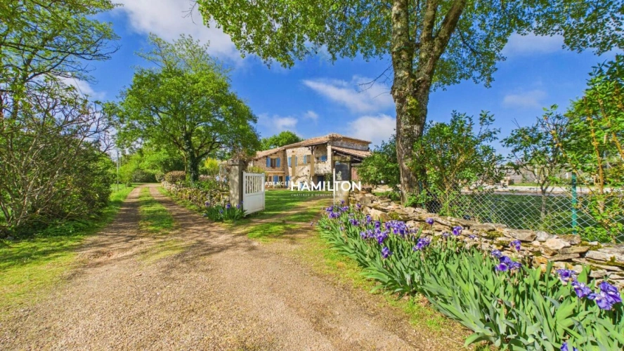 Photos 18 - Rurale - PROPRIÉTÉ EN PIERRE RESTAURÉE AVEC PISCINE, PROCHE SAINT-ANTONIN-NOBLE-VAL