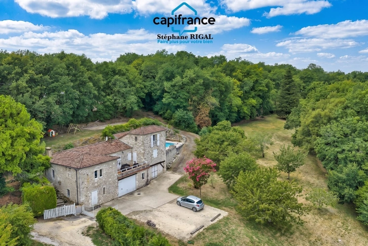 Photos 4 - Prestige - Propriete à vendre 5 pièces PUJOLS (47) Maison de 135m2 sur 6144m2 de terrain et piscine