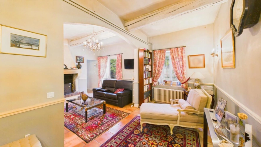 Photos 8 - Rurale - Maison 8 pièces de 214 m² sur 1556 m² de terrain avec studio, piscine et garage