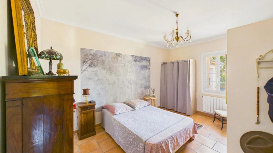 Photos 9 - Rurale - Maison 8 pièces de 214 m² sur 1556 m² de terrain avec studio, piscine et garage