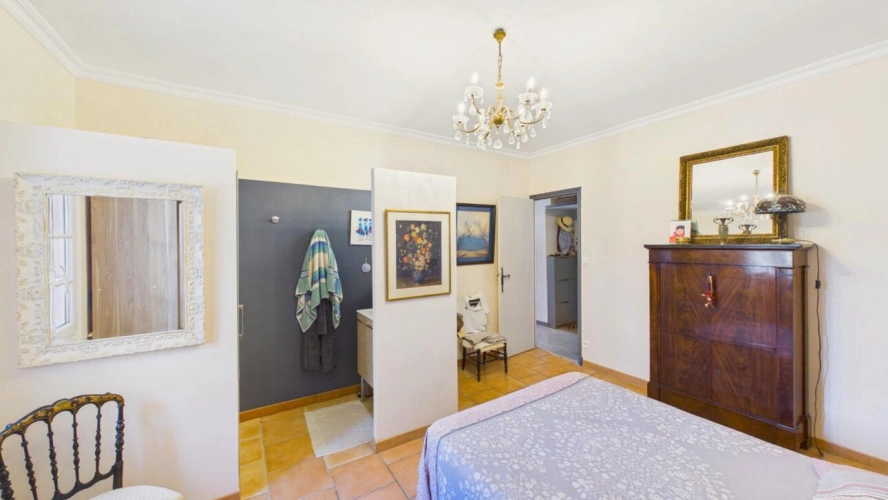 Photos 10 - Rurale - Maison 8 pièces de 214 m² sur 1556 m² de terrain avec studio, piscine et garage