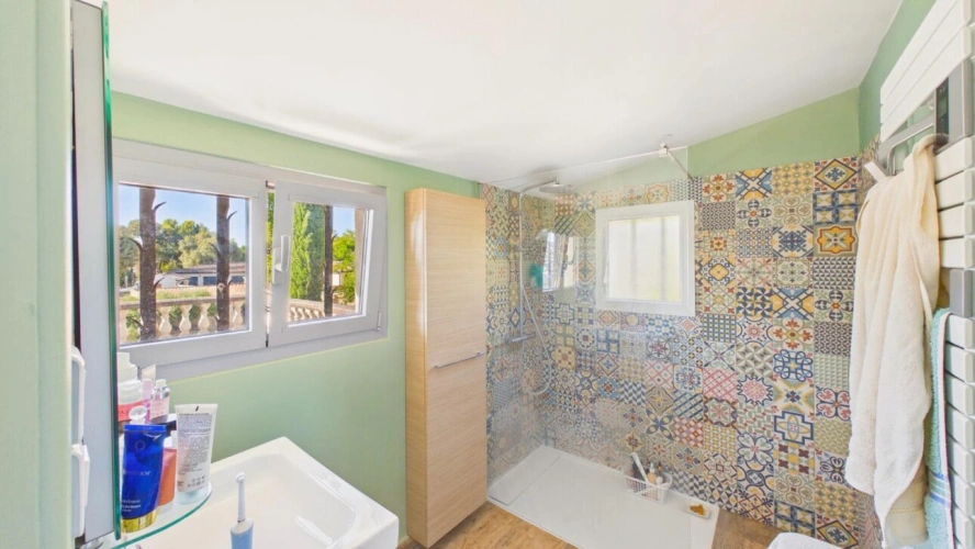 Photos 12 - Rurale - Maison 8 pièces de 214 m² sur 1556 m² de terrain avec studio, piscine et garage