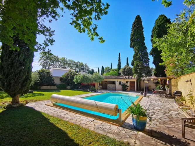 Photos 15 - Rurale - Maison 8 pièces de 214 m² sur 1556 m² de terrain avec studio, piscine et garage