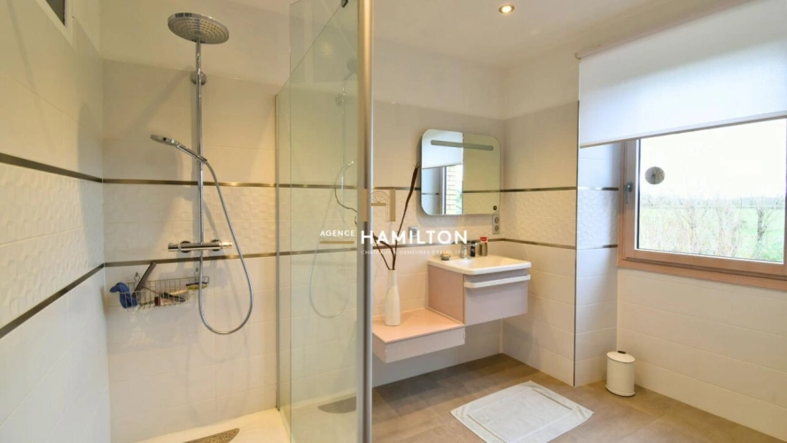 Photos 11 - Rurale - CHARMANTE PROPRIETE AVEC PRAIRIES, PISCINE, GARAGE ET BATIMENTS ANNEXES