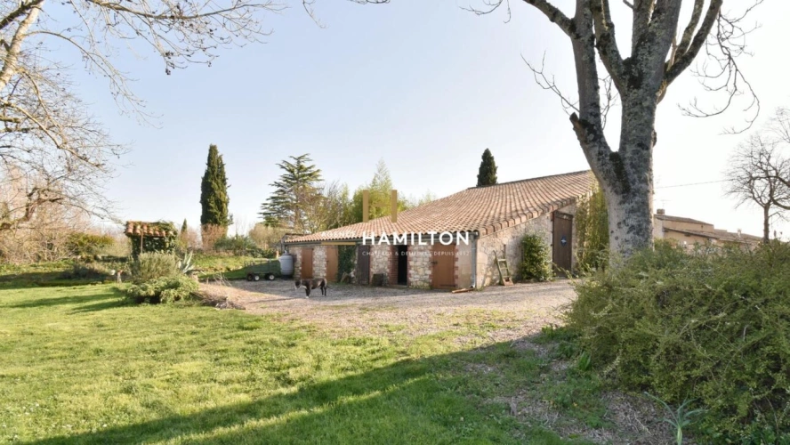 Photos 13 - Rurale - CHARMANTE PROPRIETE AVEC PRAIRIES, PISCINE, GARAGE ET BATIMENTS ANNEXES