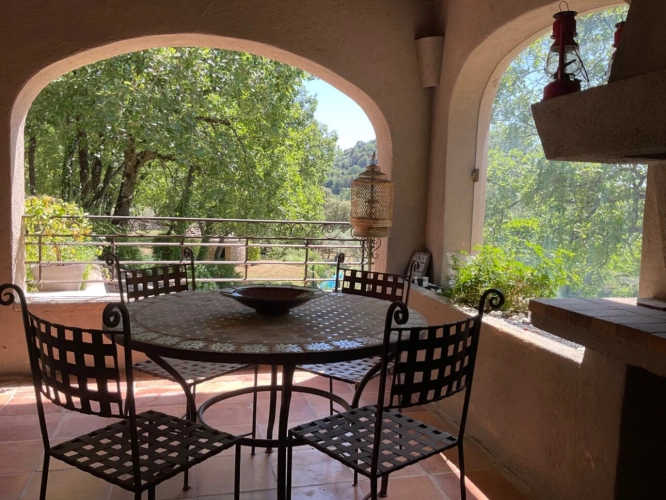 Photos 17 - Prestige - Proprieté  à 20 mns d'Aix en Provence sur la commune de Rognes  380m2 avec 8 chambres
