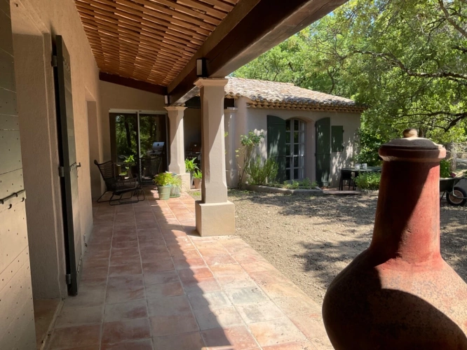 Photos 18 - Prestige - Proprieté  à 20 mns d'Aix en Provence sur la commune de Rognes  380m2 avec 8 chambres