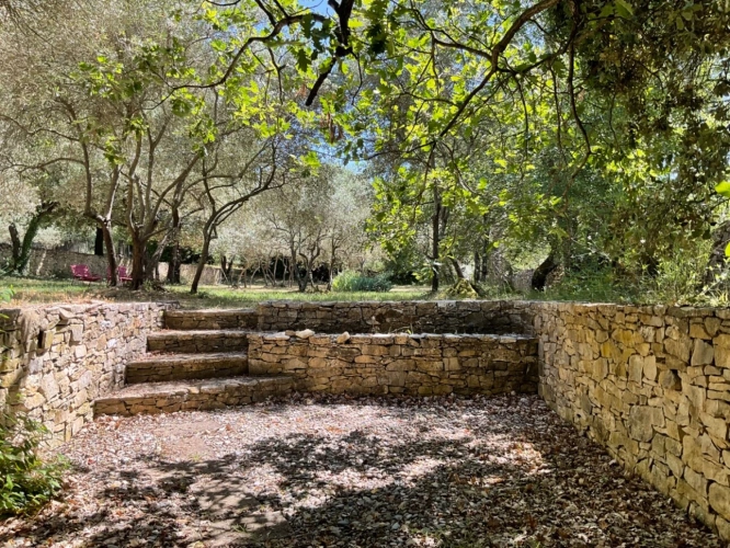 Photos 7 - Prestige - Proprieté  à 20 mns d'Aix en Provence sur la commune de Rognes  380m2 avec 8 chambres