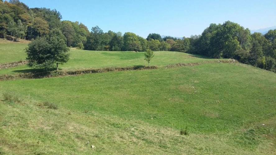 Photos 3 - Rurale - Corps de ferme de montagne  , superbement rénové  , dépendances  3.2 HA