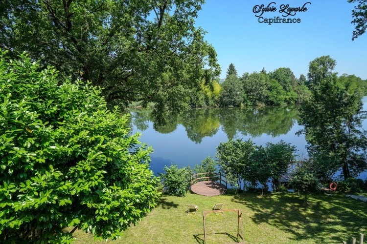 Photos 4 - Touristique - Propriete à vendre 14 pièces SAINTE LIVRADE SUR LOT (47)Sainte-Livrade-sur-Lot – Propriété de caractère à projets multiples en bord de rivière avec accès privatif au Lot