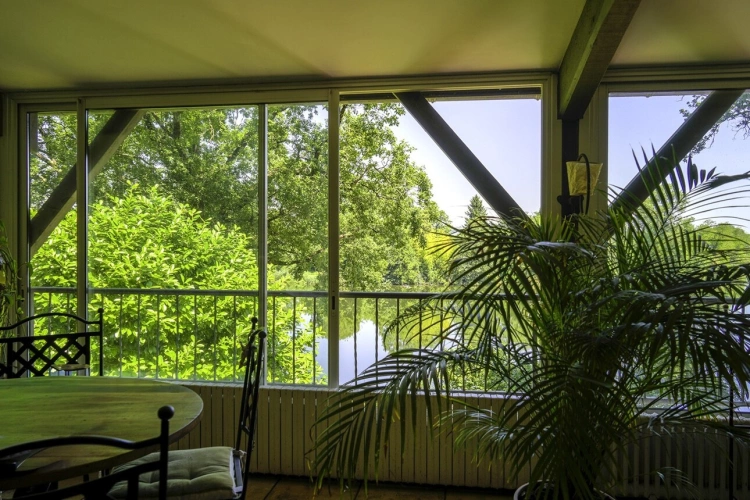 Photos 6 - Touristique - Propriete à vendre 14 pièces SAINTE LIVRADE SUR LOT (47)Sainte-Livrade-sur-Lot – Propriété de caractère à projets multiples en bord de rivière avec accès privatif au Lot