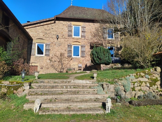 Photos 2 - Rurale - Maison de Maître bourguignonne Vue dégagée 7 pièces SAINT IGNY DE VERS (69)